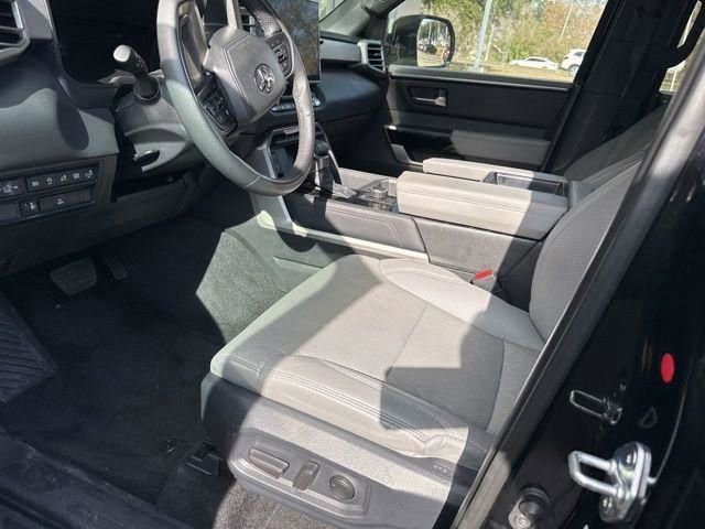 Used 2025 Toyota Tundra Limited image 27