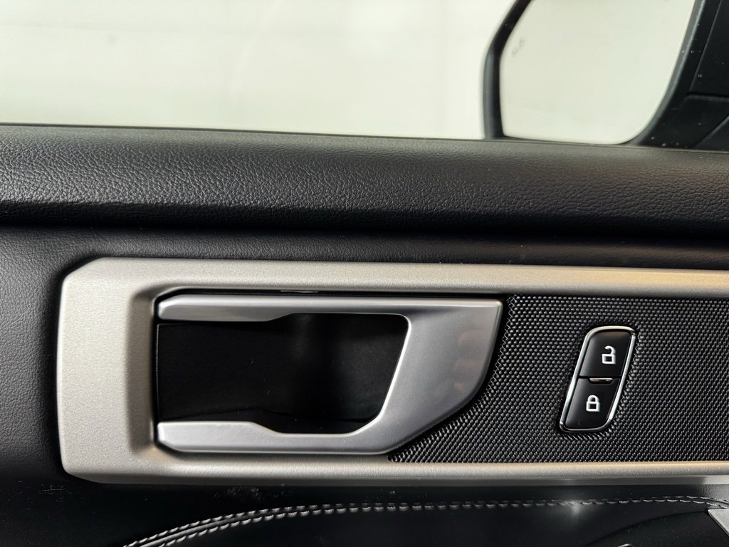 Used 2023 Ford Explorer XLT image 22