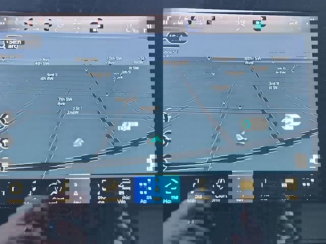 Used 2023 Jeep Wagoneer Series III w/ Convenience Group I image 15