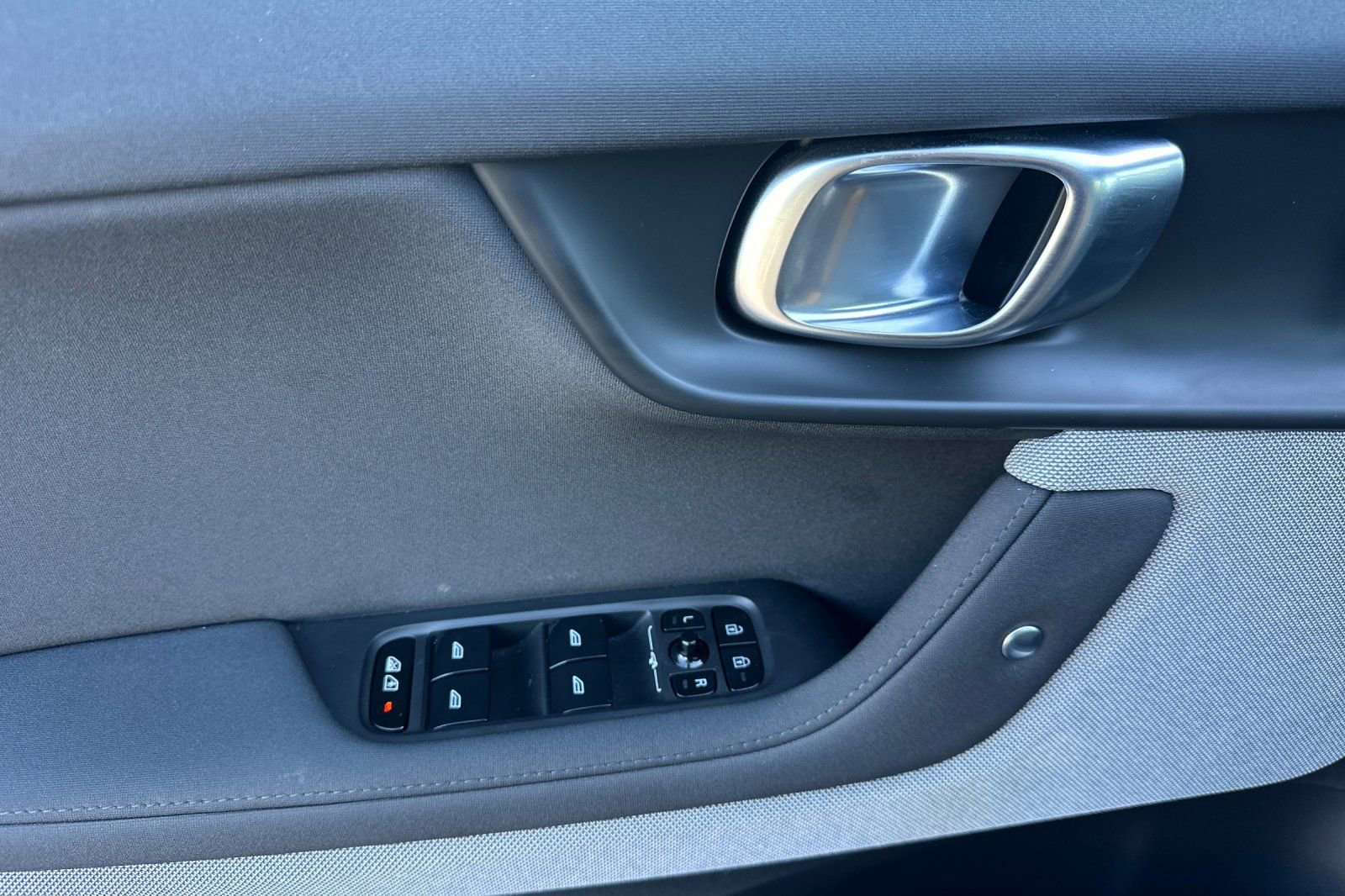 Used 2023 Polestar Polestar 2 image 12