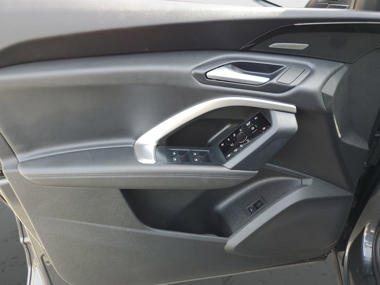 Used 2025 Audi Q5 Premium Plus w/ Premium Plus image 20