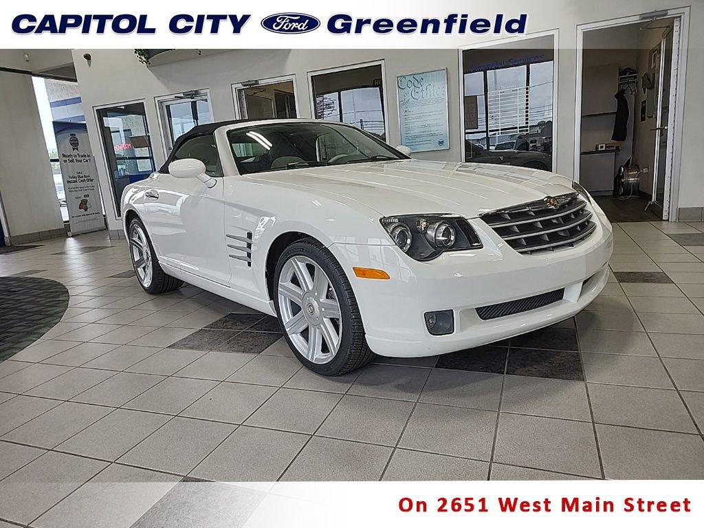 Used 2005 Chrysler Crossfire Limited RWD image 1