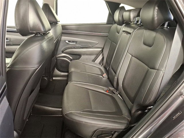 Used 2022 Hyundai Tucson Limited w/ Winter Package image 14