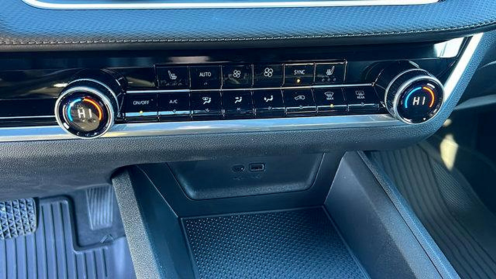 New 2026 Chevrolet Equinox LT w/ Convenience Package II image 21