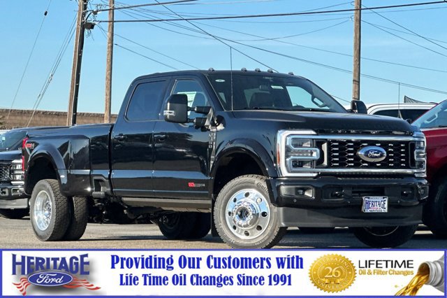 New 2026 Ford F450 Platinum w/ FX4 Off-Road Package