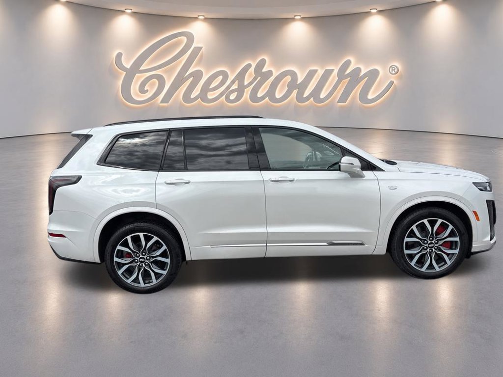 Used 2024 Cadillac XT6 Sport w/ LPO, Floor Liner Package AWD/4WD image 6