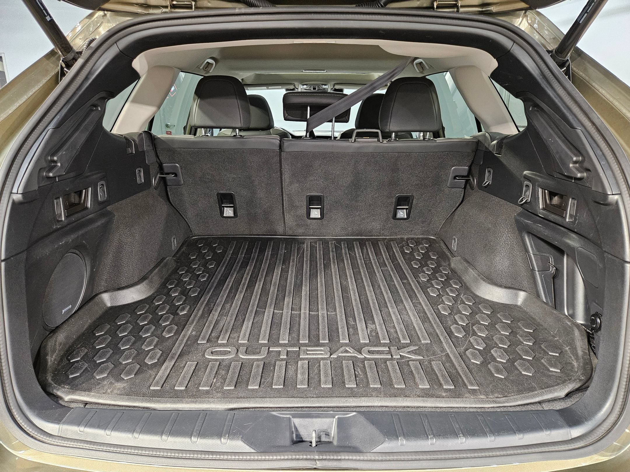 Used 2024 Subaru Outback Onyx Edition AWD/4WD image 18