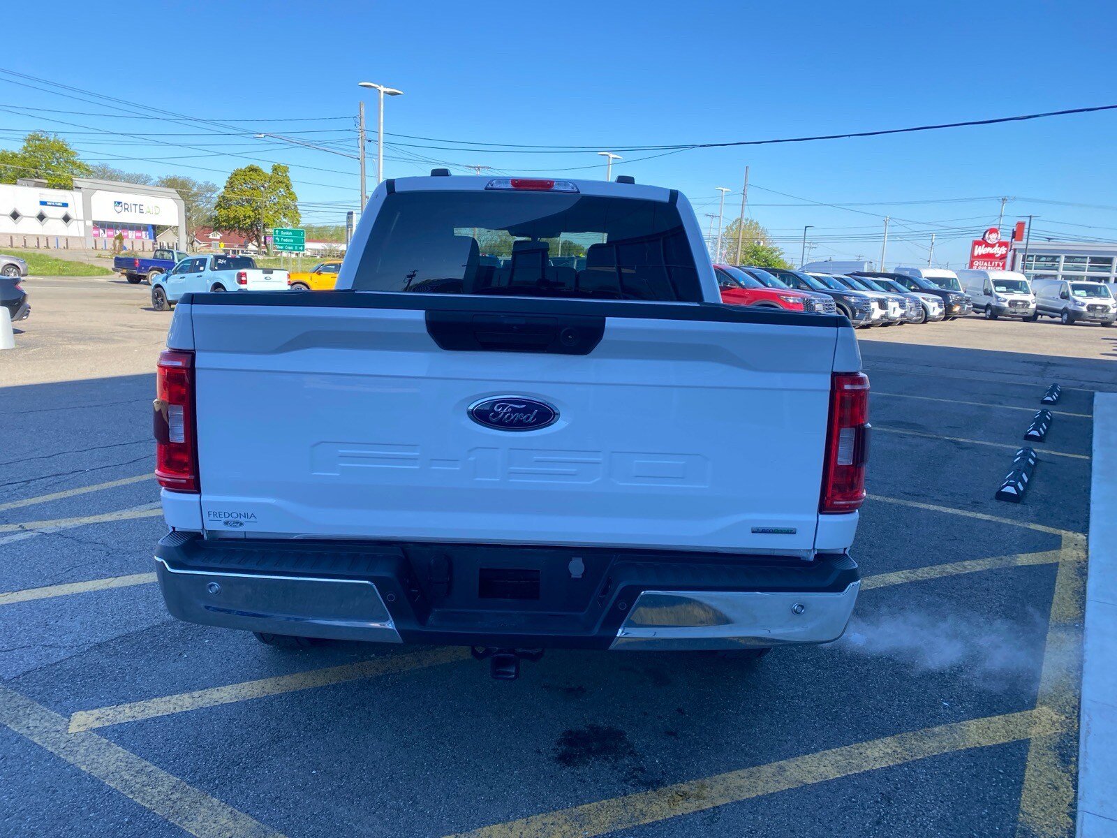 Used 2023 Ford F150 XLT w/ Trailer Tow Package AWD/4WD image 4