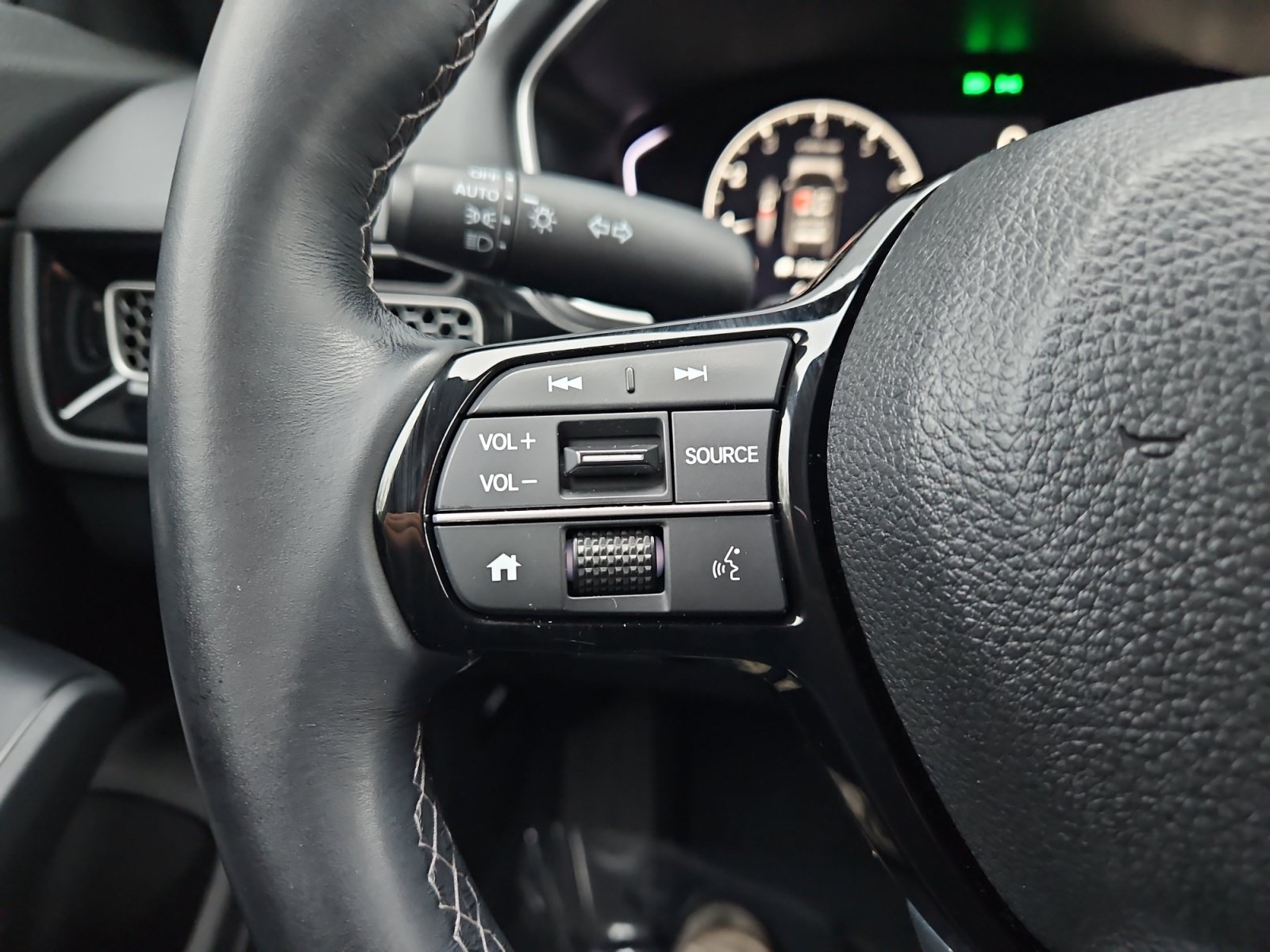 Used 2023 Honda Civic EX-L image 25
