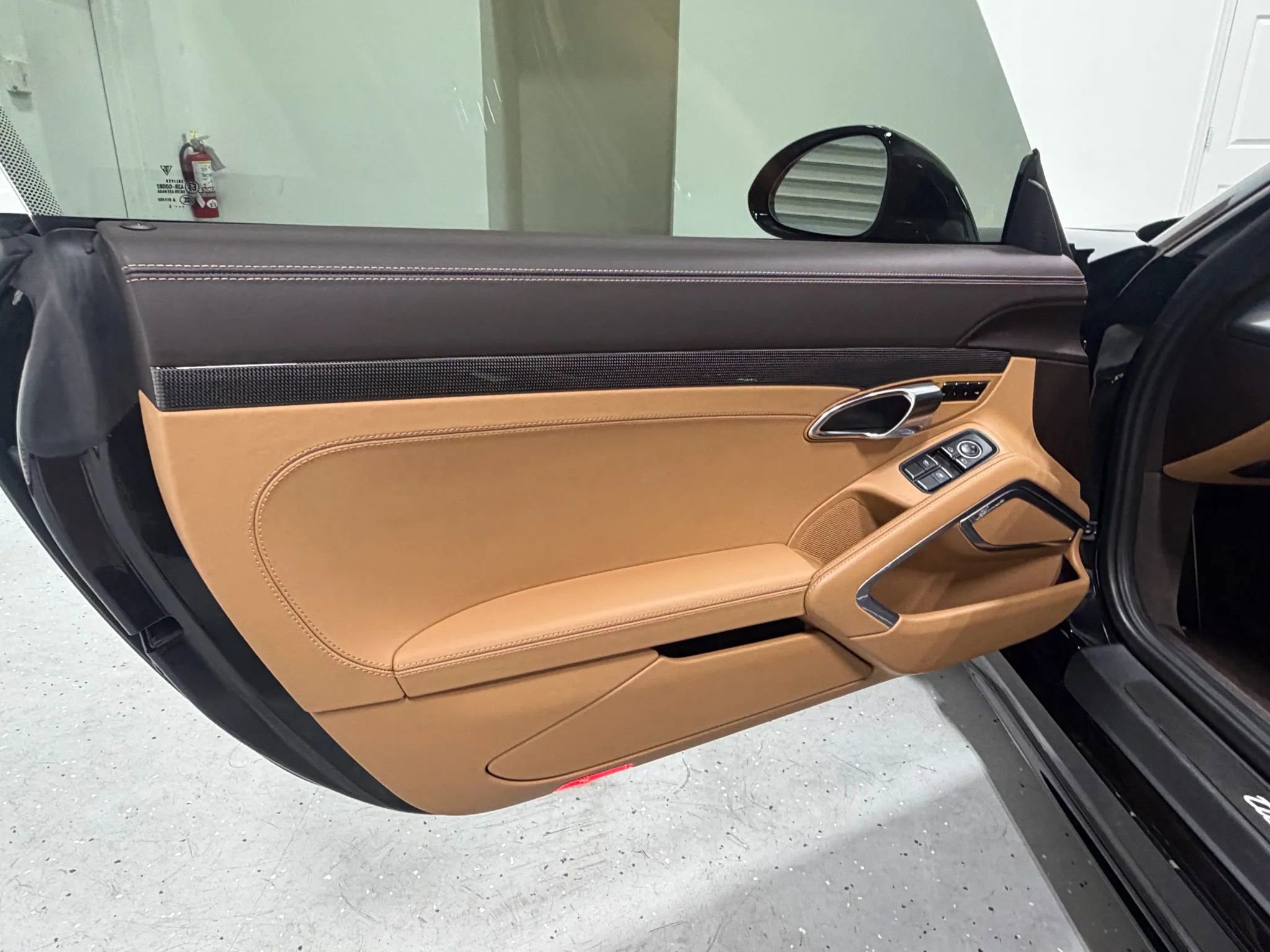 Used 2017 Porsche 911 Turbo S image 23