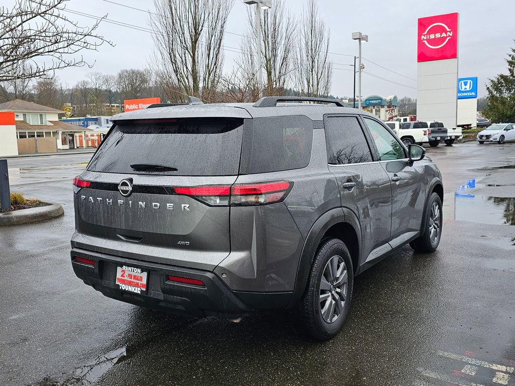 Certified 2025 Nissan Pathfinder SV AWD/4WD image 5
