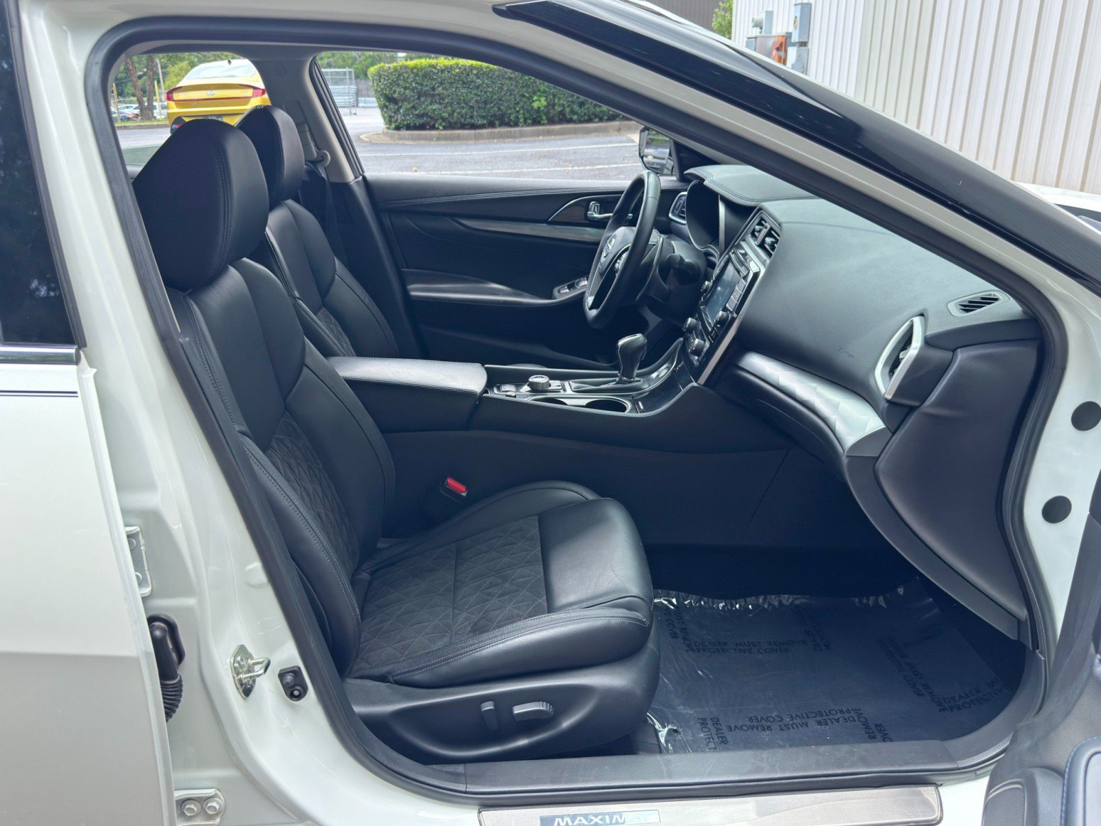 Used 2017 Nissan Maxima SR w/ Midnight Edition FWD image 14