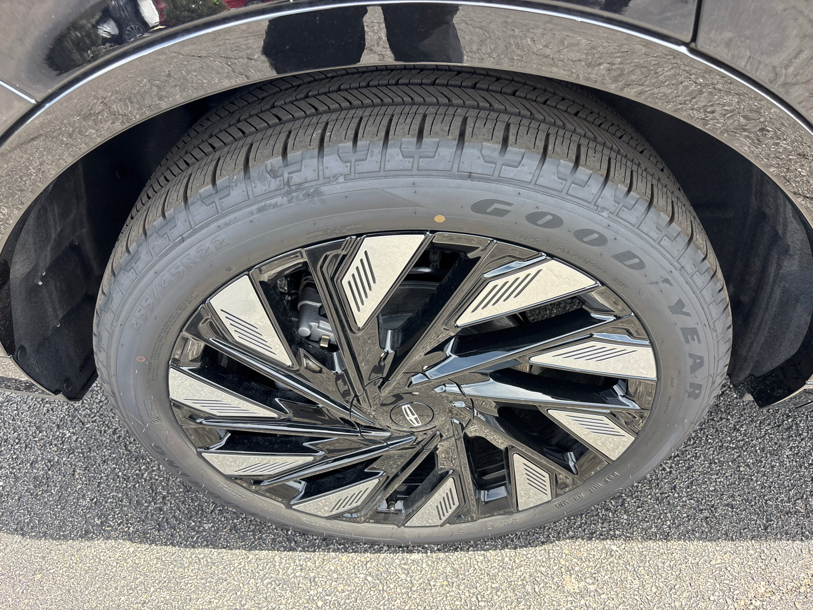 New 2026 Lincoln Nautilus Reserve w/ Jet Appearance Package AWD/4WD image 10