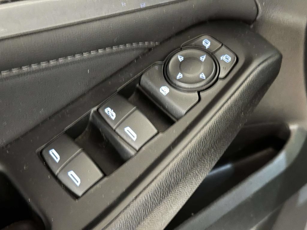 Used 2023 Chevrolet Traverse LT AWD/4WD image 20
