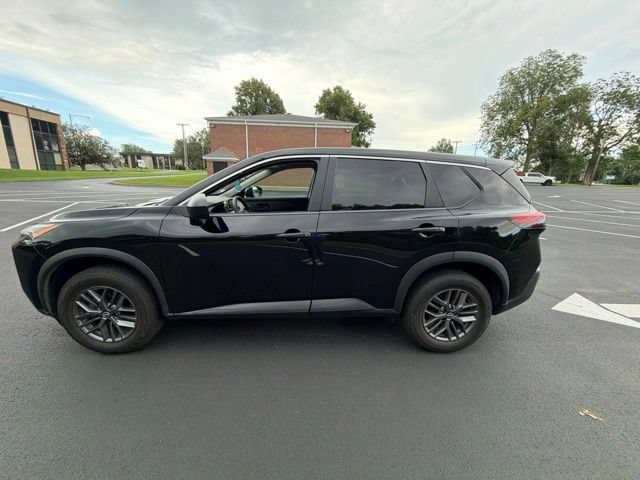 Used 2023 Nissan Rogue S FWD image 8