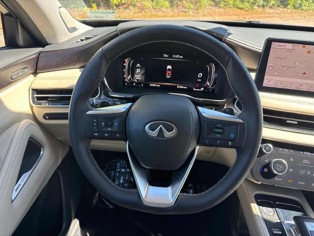 Used 2023 INFINITI QX60 Sensory w/ Cargo Package AWD/4WD image 17