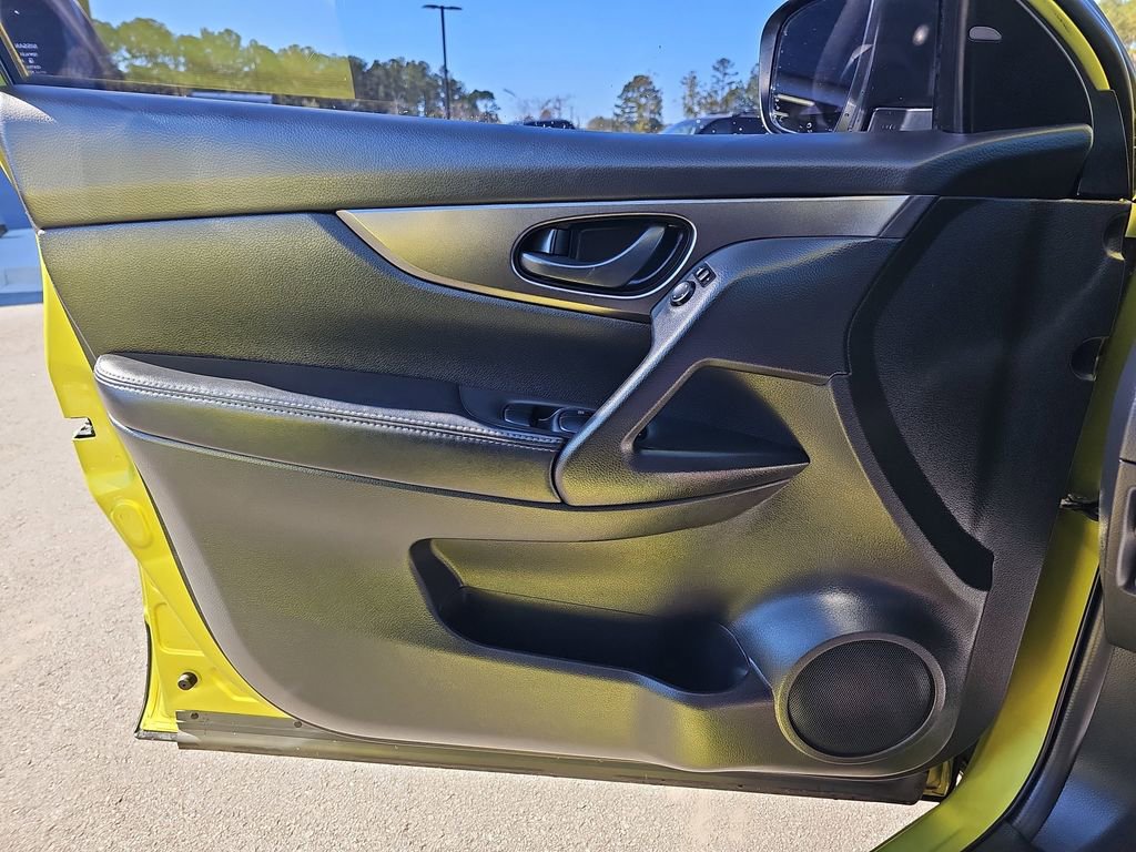 Used 2020 Nissan Rogue Sport S w/ Appearance Package image 30