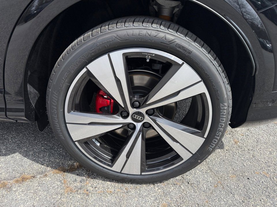 New 2026 Audi SQ5 Premium Plus image 22