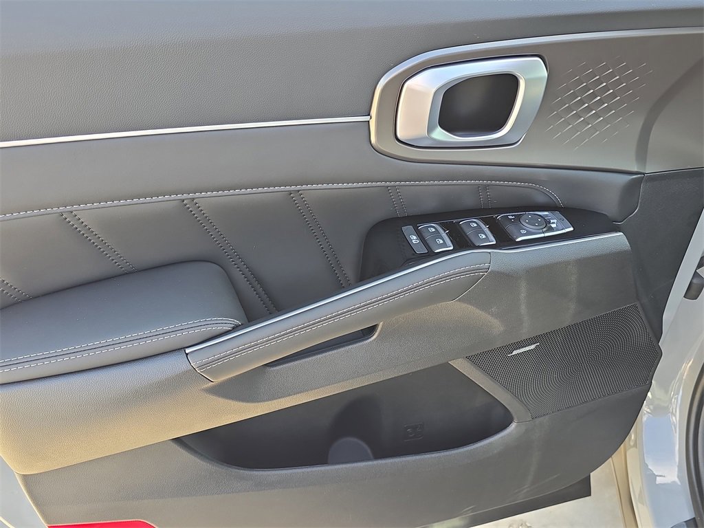 New 2026 Kia Sorento SX image 18