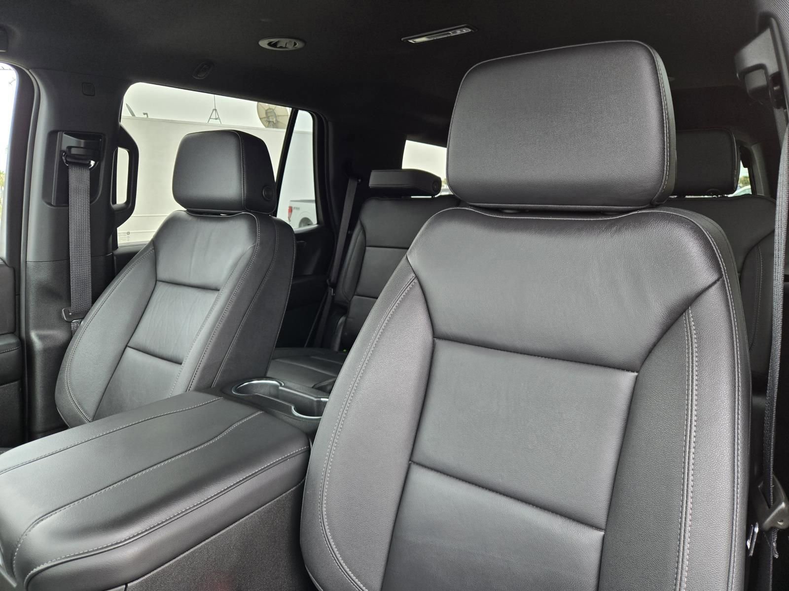 Used 2025 Chevrolet Tahoe LT AWD/4WD image 23
