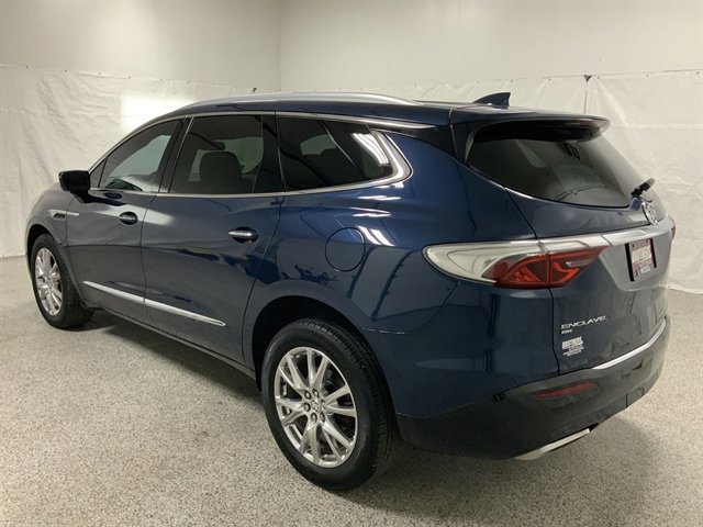 Used 2023 Buick Enclave Essence w/ Experience Buick Package image 6