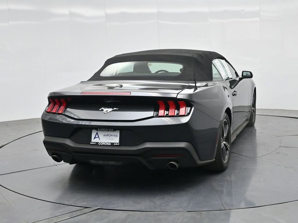 Used 2024 Ford Mustang Convertible image 25