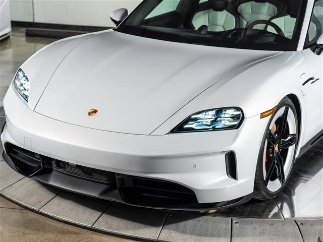 New 2026 Porsche Taycan GTS AWD/4WD image 11