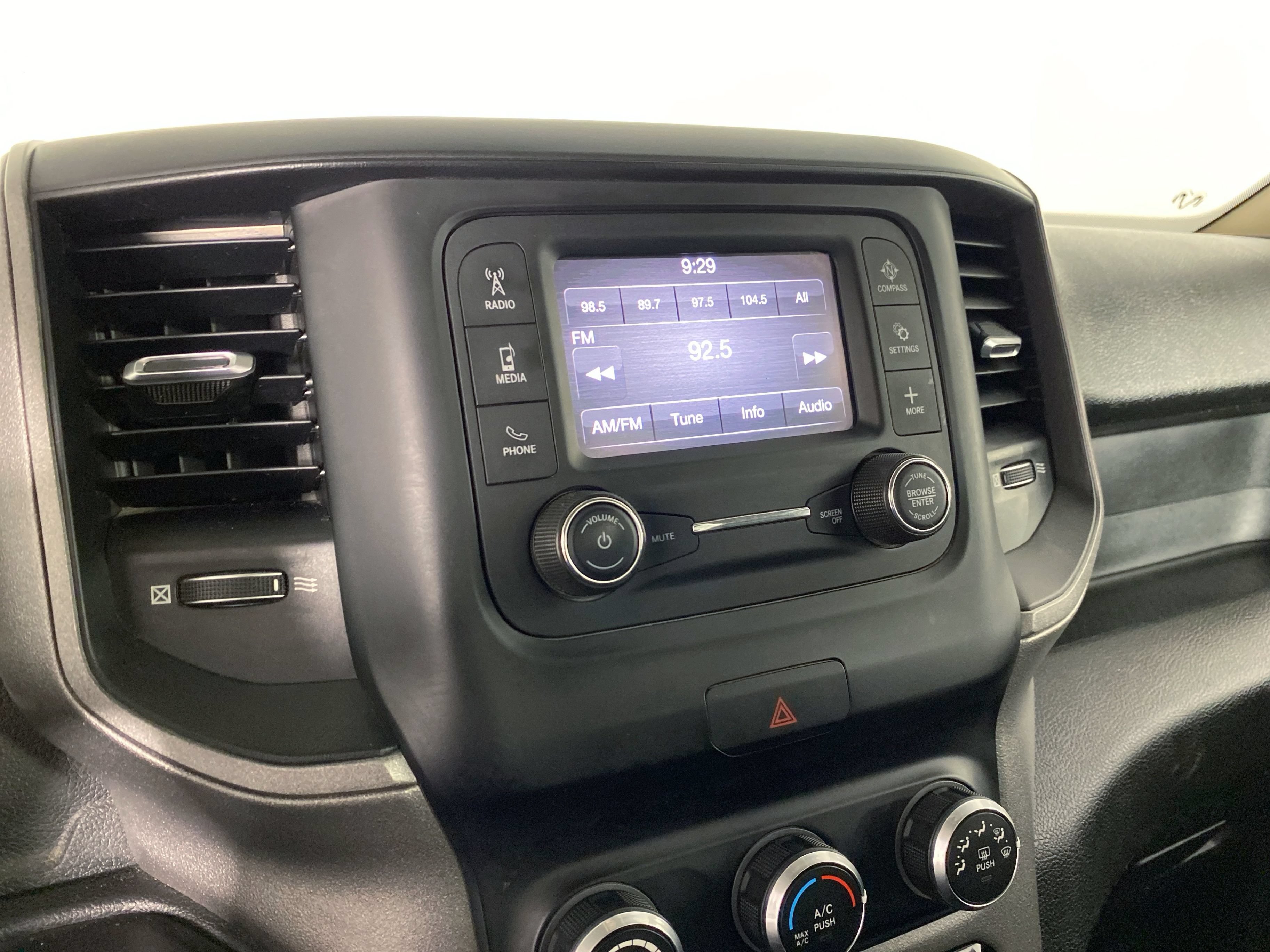 Used 2020 RAM 2500 Tradesman w/ Chrome Appearance Group AWD/4WD image 25