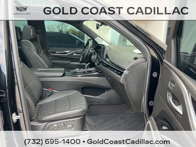 Certified 2024 Cadillac Escalade V w/ LPO, ONYX Package AWD/4WD image 7