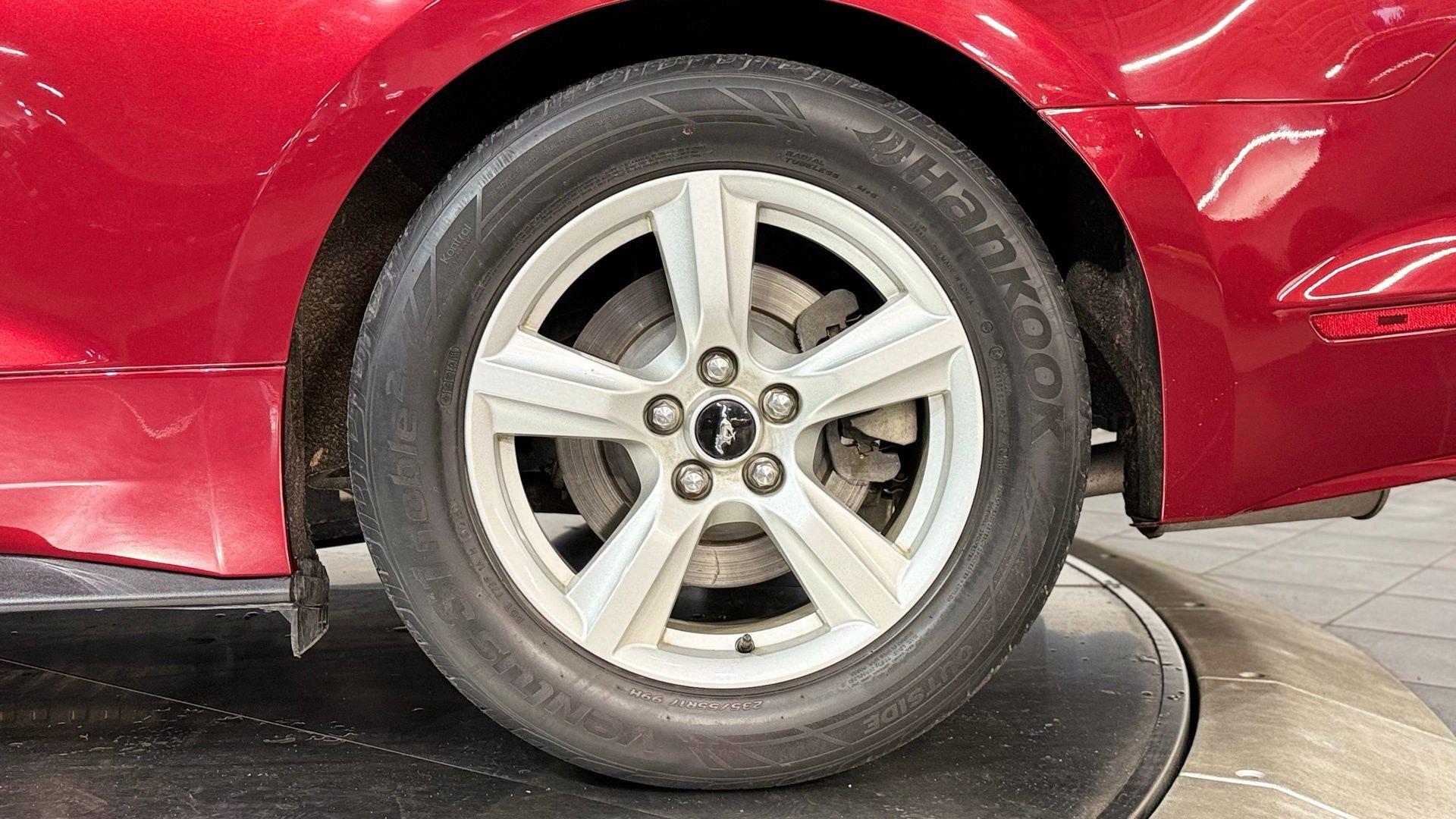 Used 2017 Ford Mustang Coupe image 21