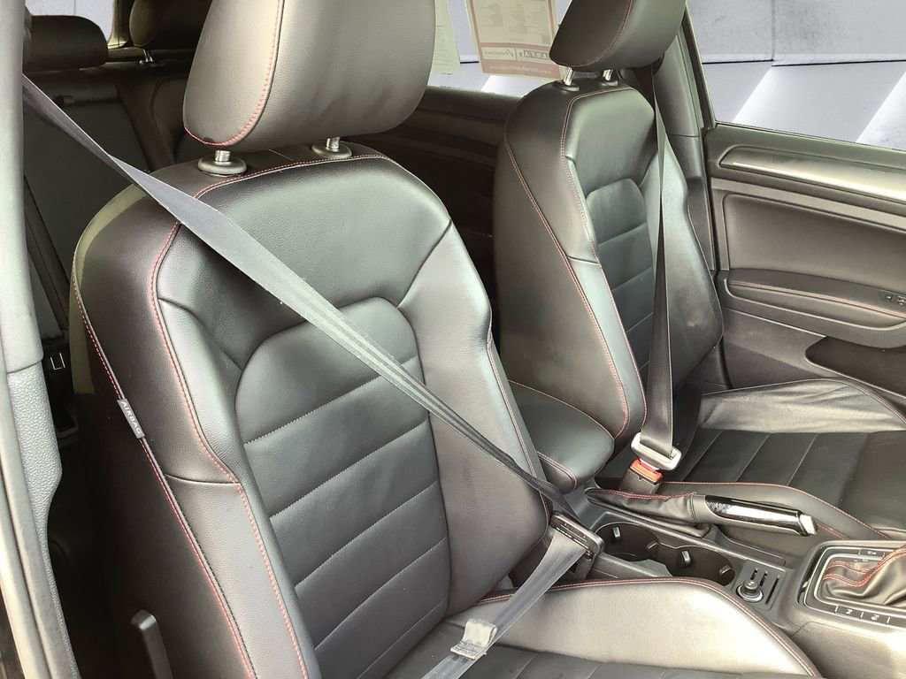 Used 2021 Volkswagen GTI Autobahn image 14