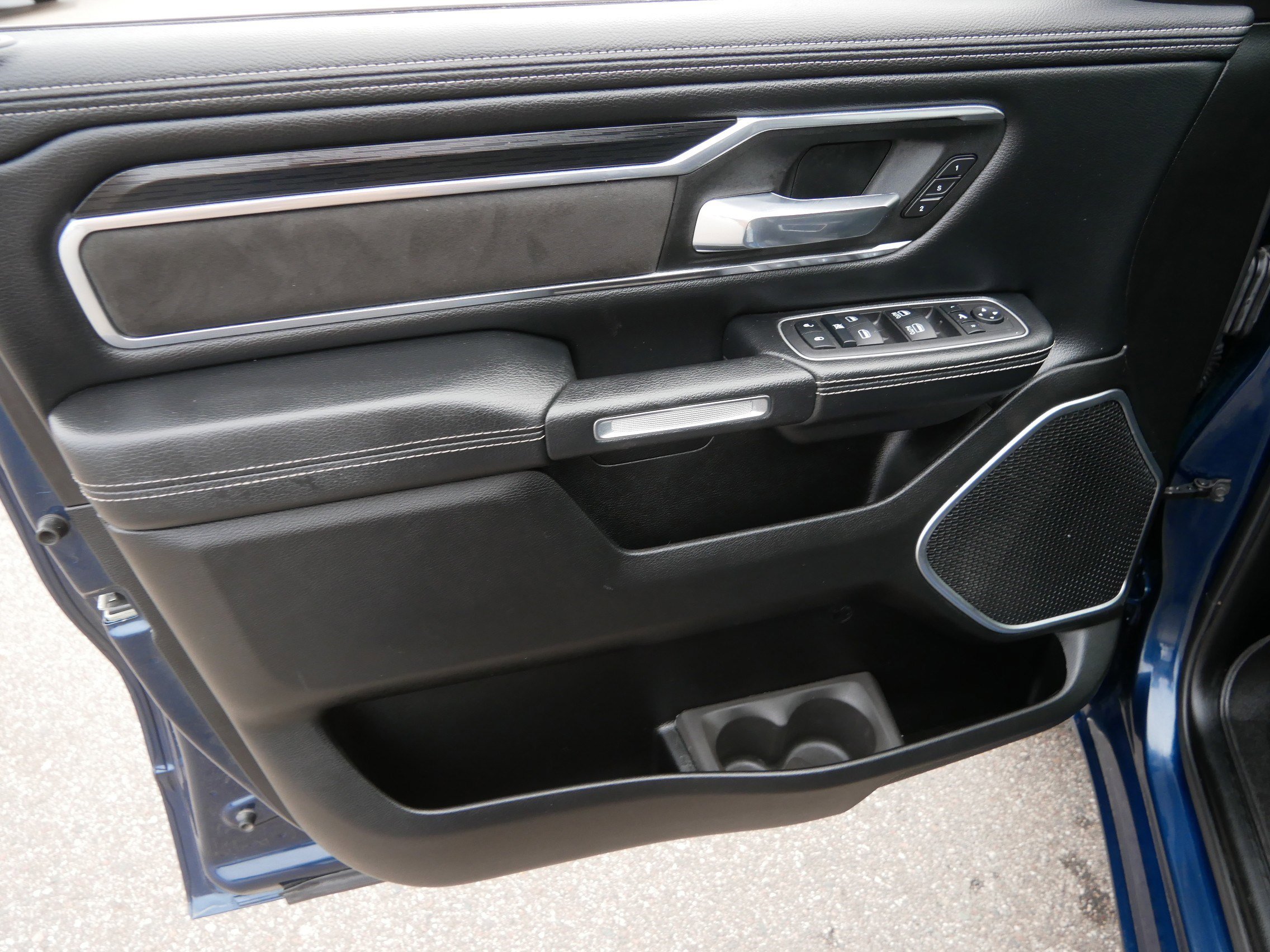 Certified 2023 RAM 1500 Laramie image 21