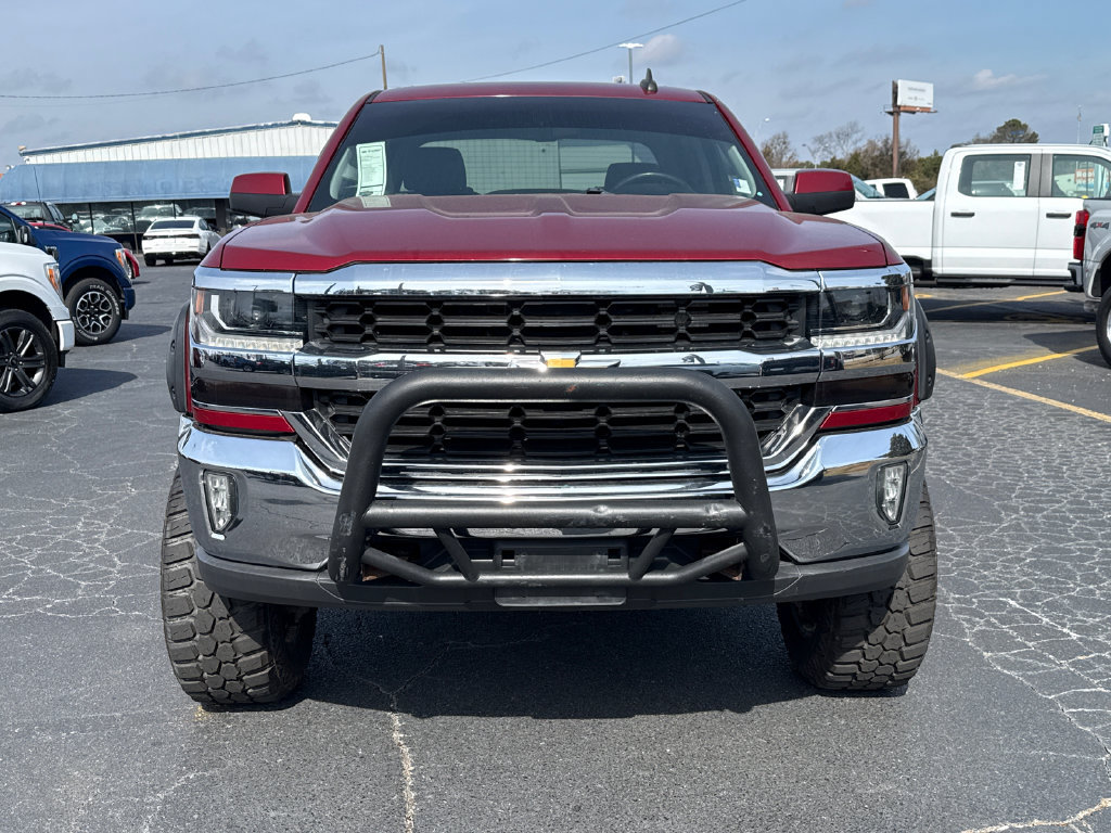 Used 2018 Chevrolet Silverado 1500 LT w/ All Star Edition AWD/4WD image 2