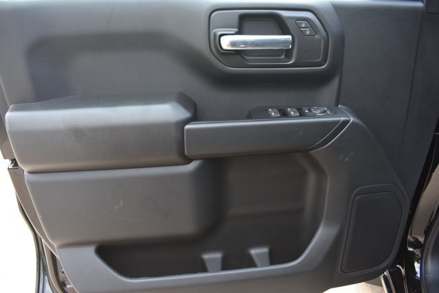 New 2026 Chevrolet Silverado 1500 Custom AWD/4WD image 16