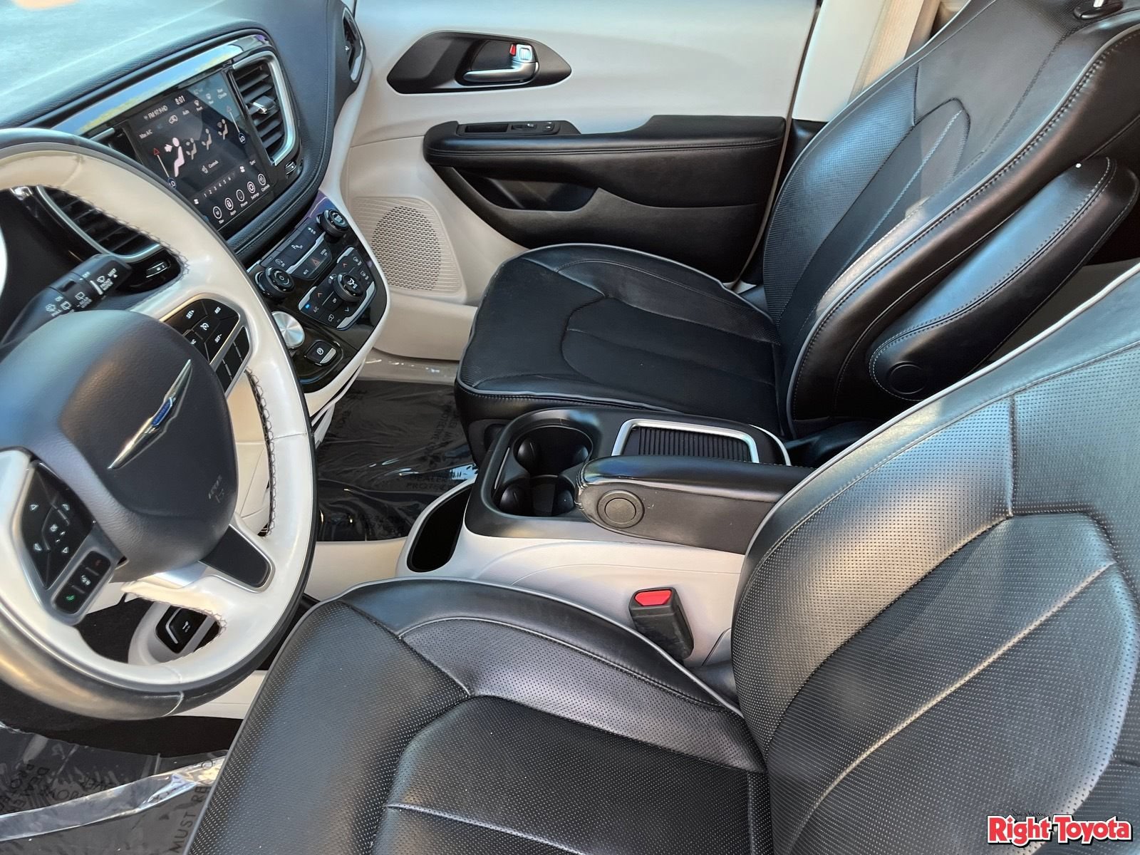 Used 2020 Chrysler Pacifica Limited FWD image 20
