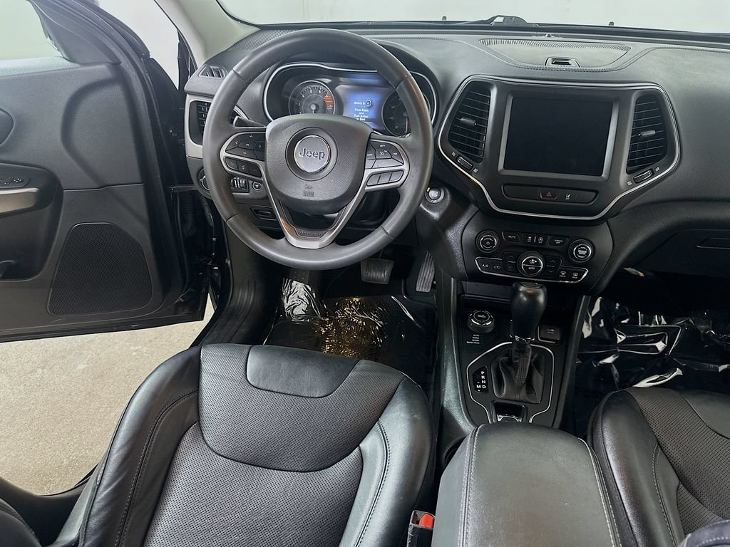 Used 2022 Jeep Cherokee Latitude Lux w/ Sun & Sound Group AWD/4WD image 17