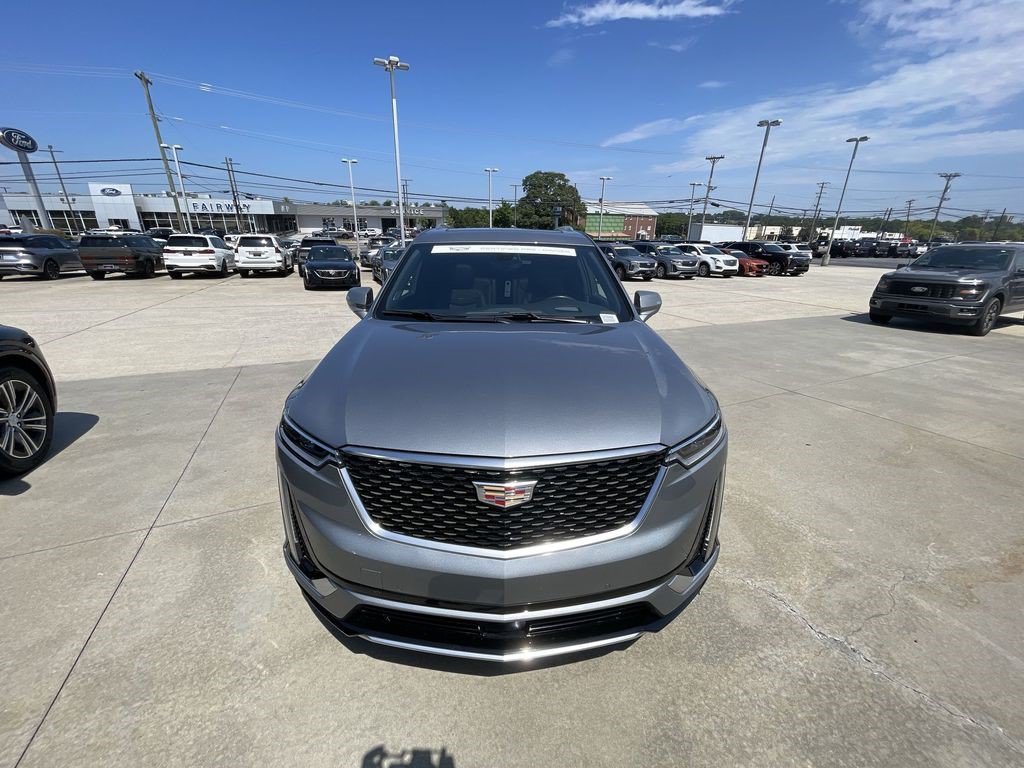Certified 2024 Cadillac XT6 Premium Luxury w/ Technology Package AWD/4WD image 3