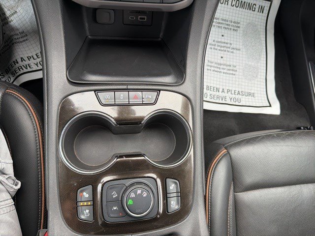 Used 2021 GMC Acadia AT4 w/ Technology Package image 27