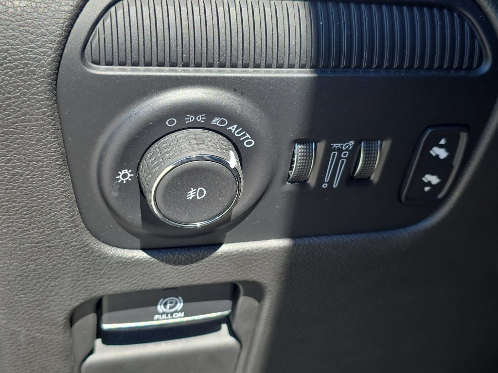 Used 2023 Jeep Wagoneer Series II RWD image 33