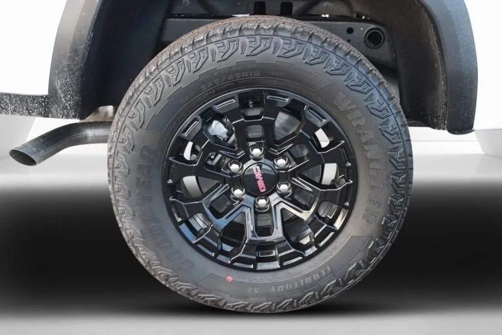 New 2026 GMC Canyon Elevation w/ Convenience Package image 38