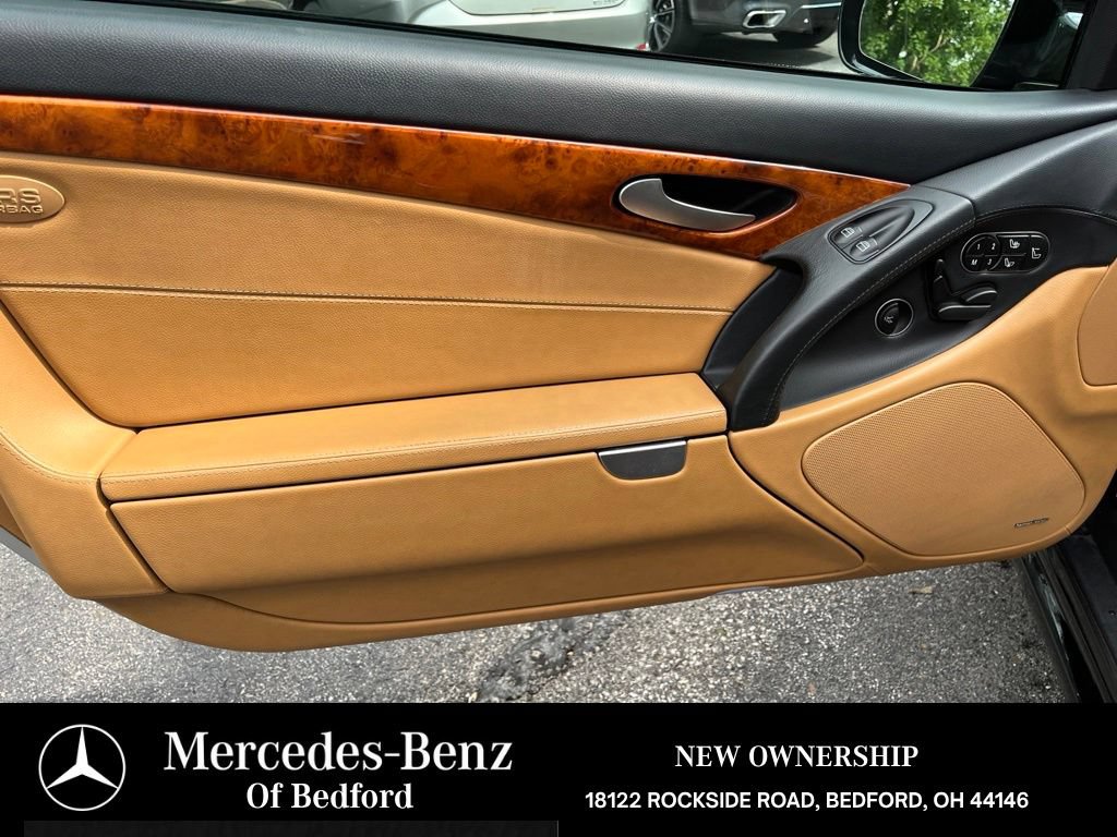 Used 2011 Mercedes-Benz SL 550 image 11
