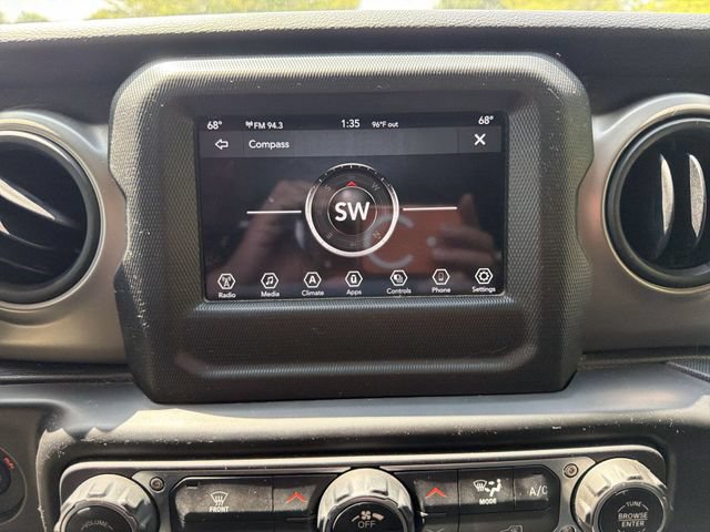 Used 2021 Jeep Gladiator Sport AWD/4WD image 18