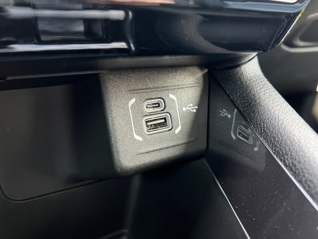 New 2025 Jeep Compass Latitude image 7