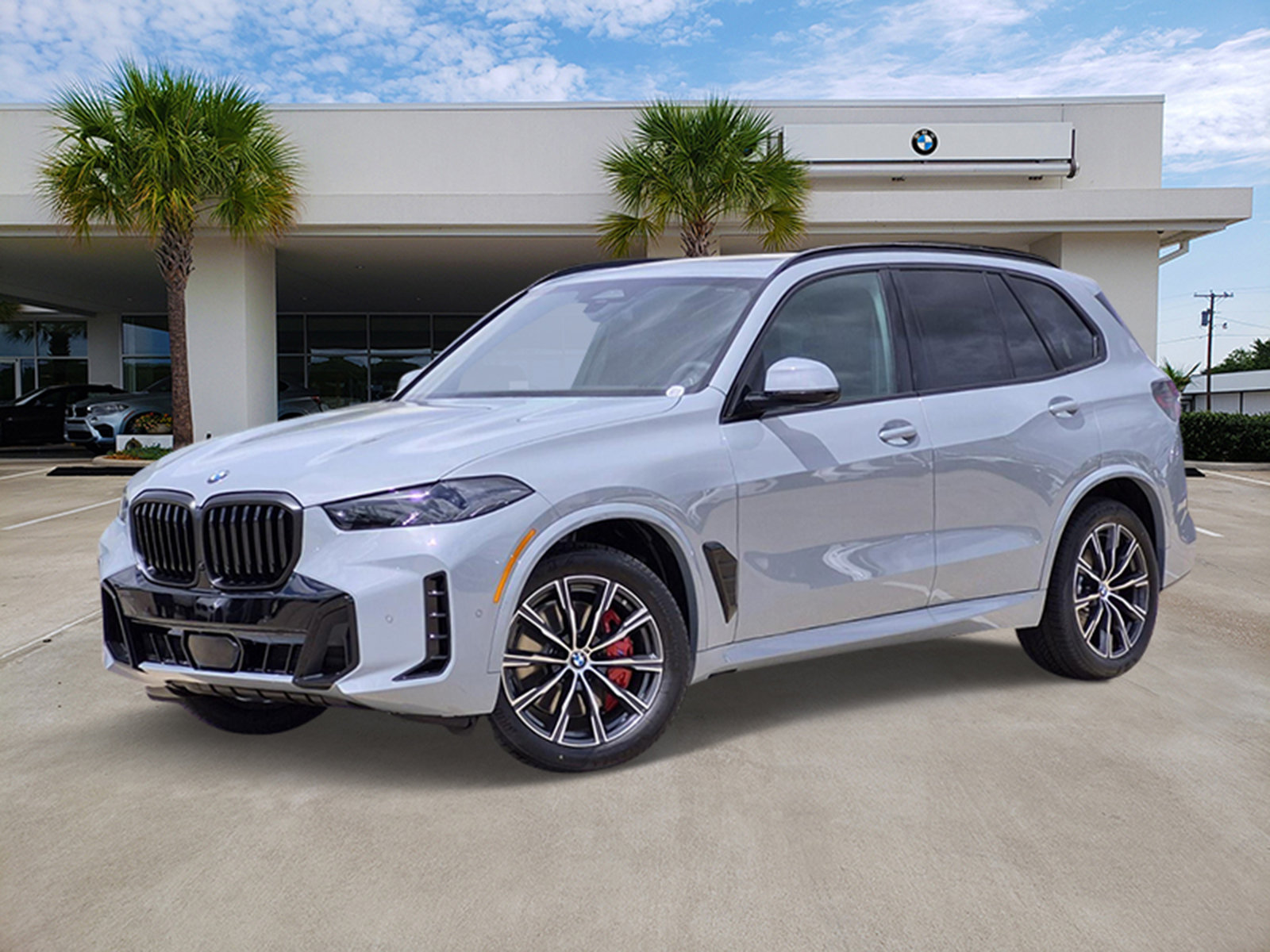 New 2026 BMW X5 xDrive40i w/ M Sport Package AWD/4WD image 1