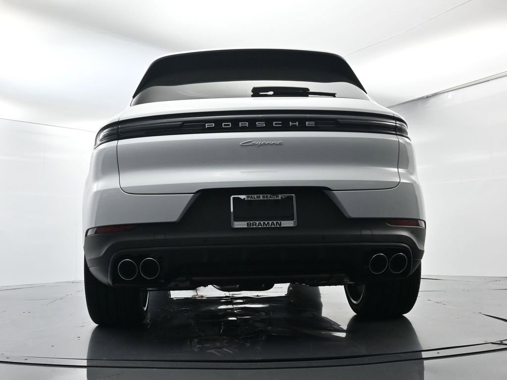 Certified 2025 Porsche Cayenne AWD/4WD image 47