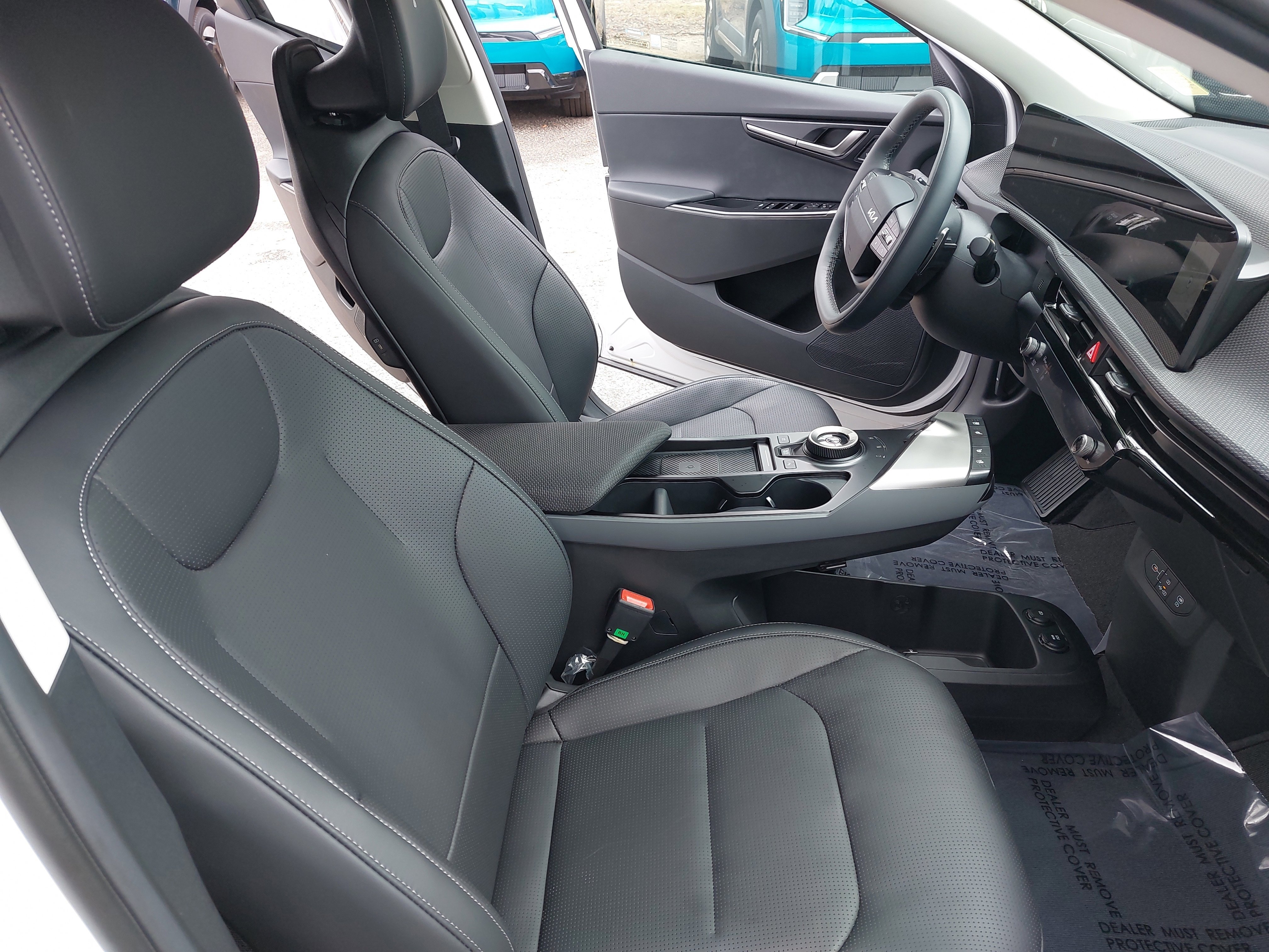 New 2025 Kia EV6 Wind image 10