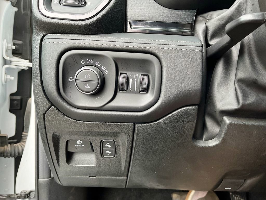 Used 2023 RAM 1500 Limited w/ Night Edition image 10