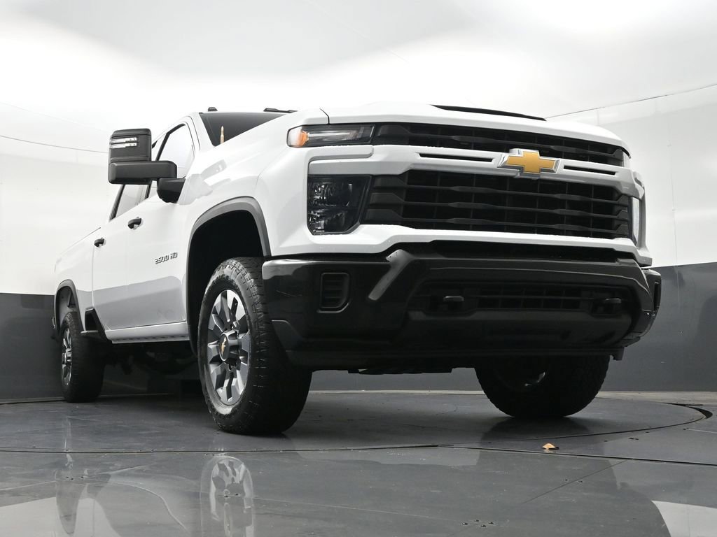 Used 2024 Chevrolet Silverado 2500 Custom w/ Custom Value Package AWD/4WD image 33