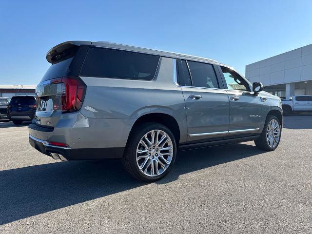 New 2026 GMC Yukon XL Denali w/ Denali Reserve Package image 5