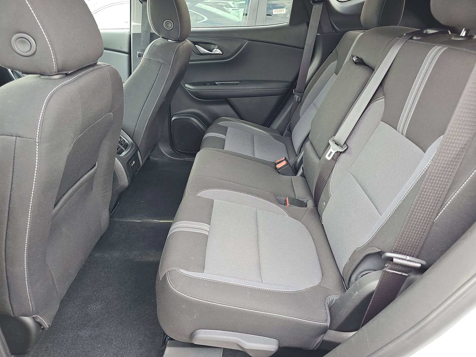 Used 2025 Chevrolet Blazer LT AWD/4WD image 19